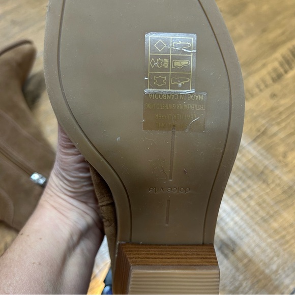 NWOB Dolce Vita Salome Brown Suede Ankle Booties - Picture 7 of 16